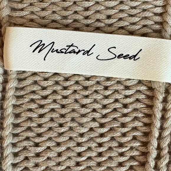 Mustard Seed V-Neck Taupe Sweater - S​ - Picture 6 of 13